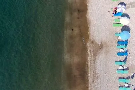 On The Beach 아파트