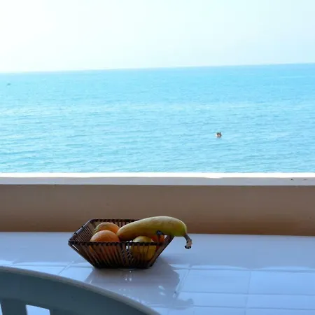 Apartman On The Beach Aharávi